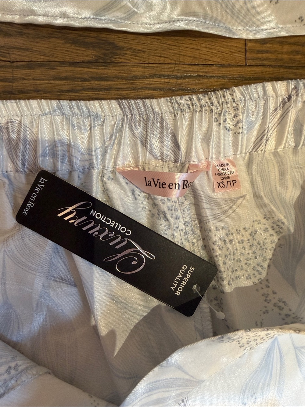 BNWT - La Vie en Rose Silky Lace Trim Cami & Short Sleep Set - Ivory/blue - Picture 3 of 4
